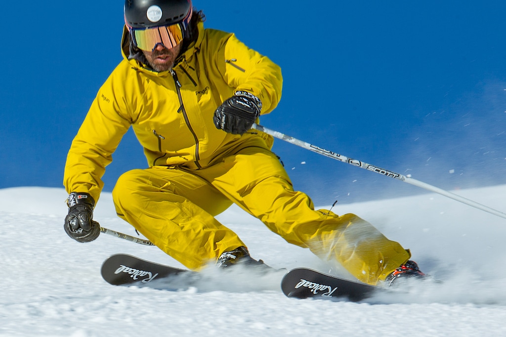 Wieso einen Radical Ski kaufen? Die besten Ski für Carving und Allmountain-Abenteuer