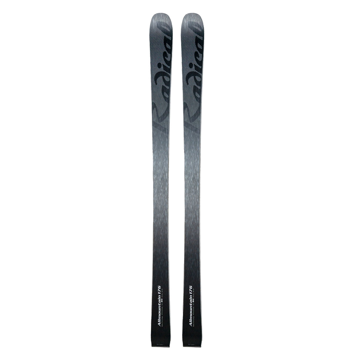 Auf der Piste präzise, daneben souverän – der Allmountain-Ski mit 84 mm unter der Bindung.